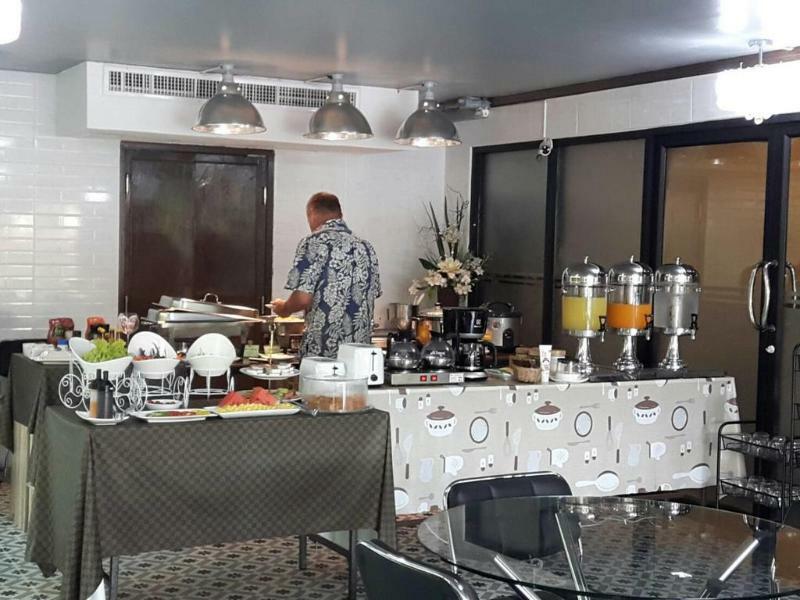 Greenview Ekkamai 10 Khách sạn 3*