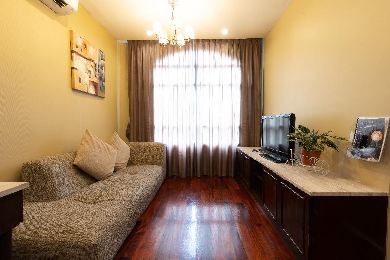 Greenview Ekkamai 10 Khách sạn 3*