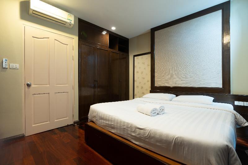 Khách sạn Greenview Ekkamai 10 3*